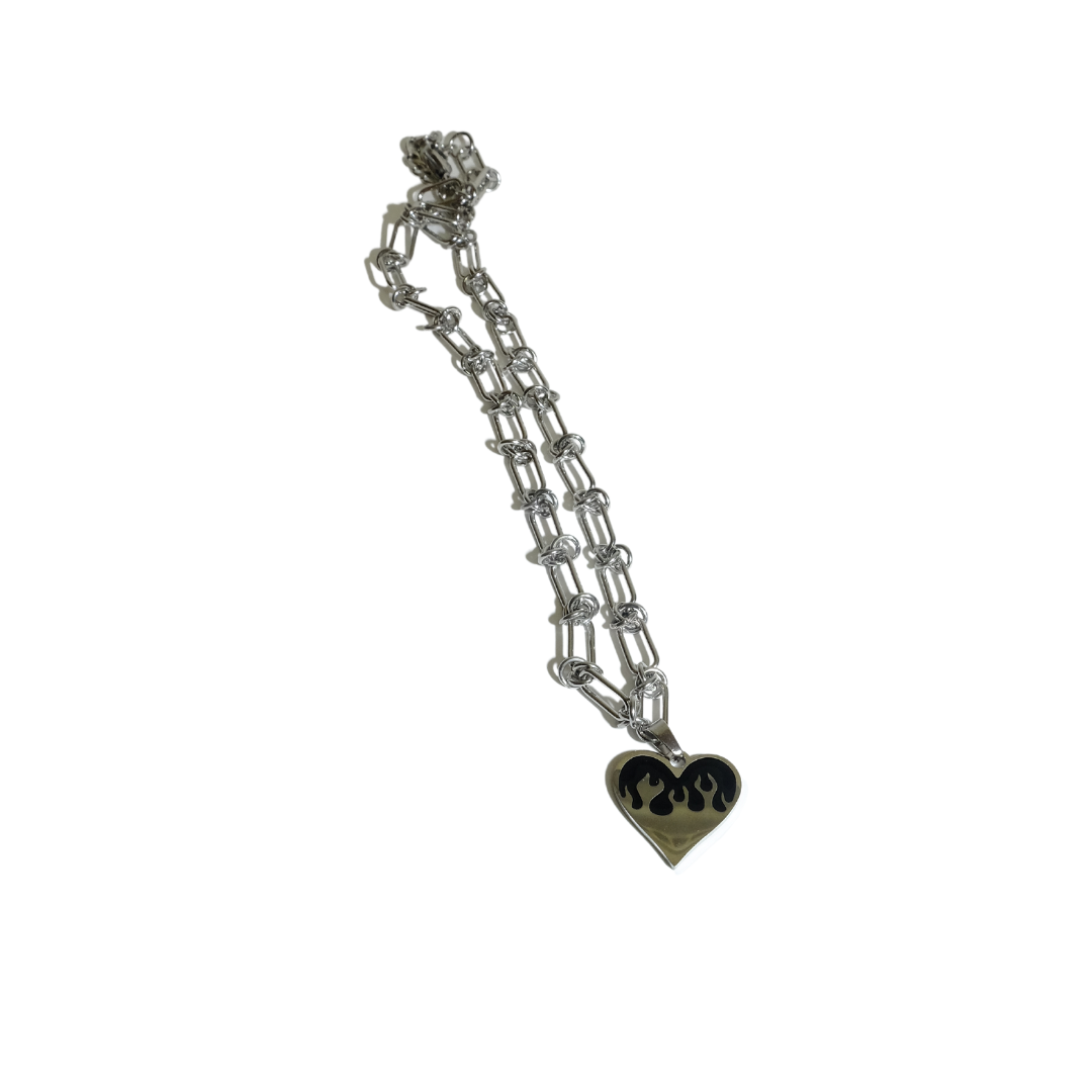 Colier argintiu inima si ace de siguranta