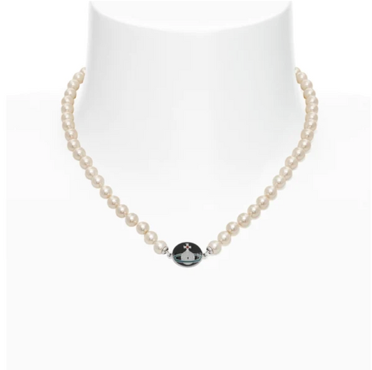 Pearl Choker cu pin negru Vivienne