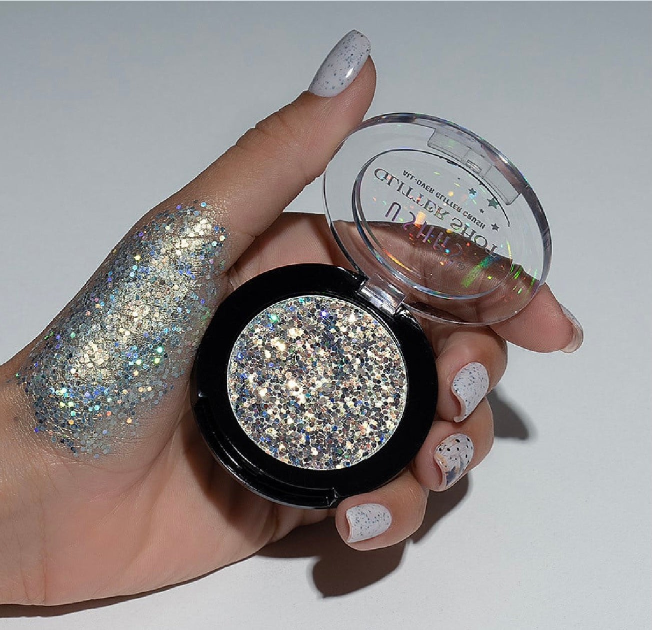 Fard glitter, Ushas